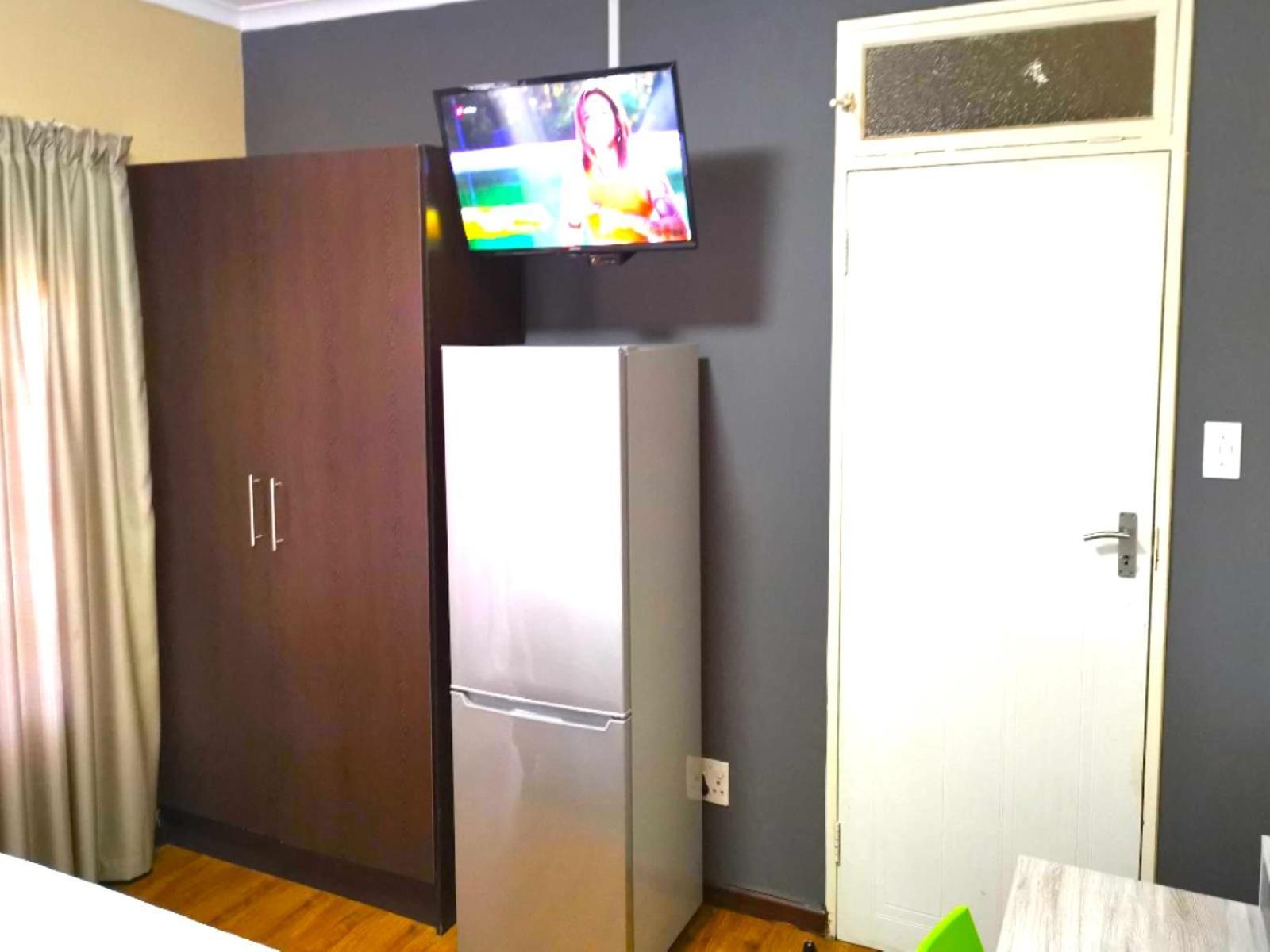 Meadowbrook Guesthouse Претория Екстериор снимка