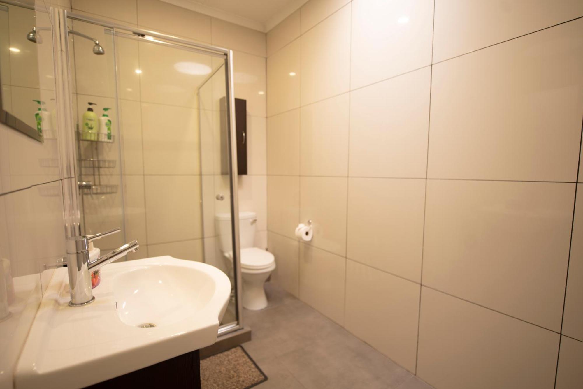 Meadowbrook Guesthouse Претория Екстериор снимка