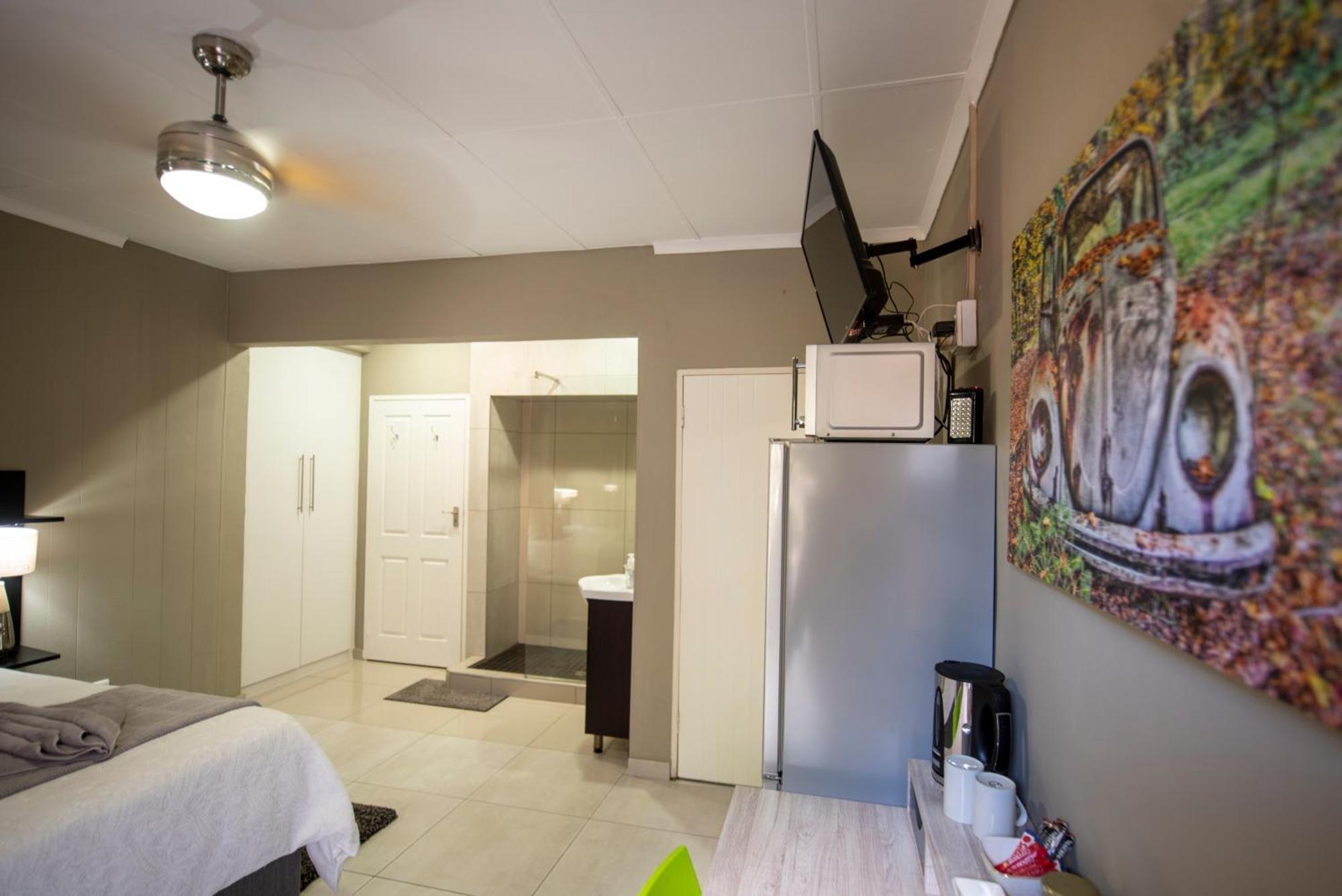 Meadowbrook Guesthouse Претория Екстериор снимка