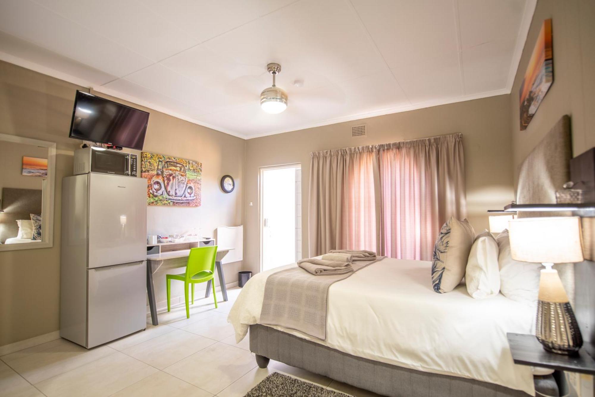 Meadowbrook Guesthouse Претория Екстериор снимка