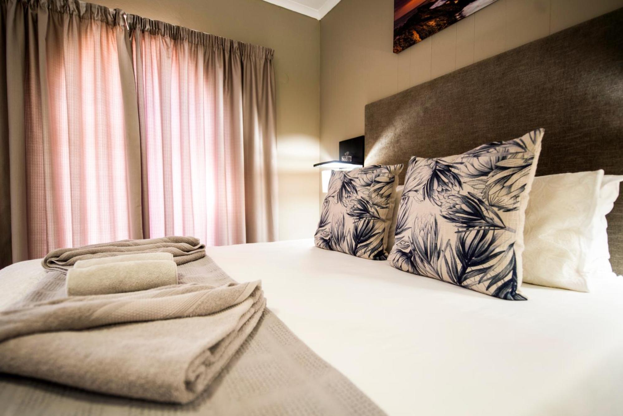 Meadowbrook Guesthouse Претория Екстериор снимка